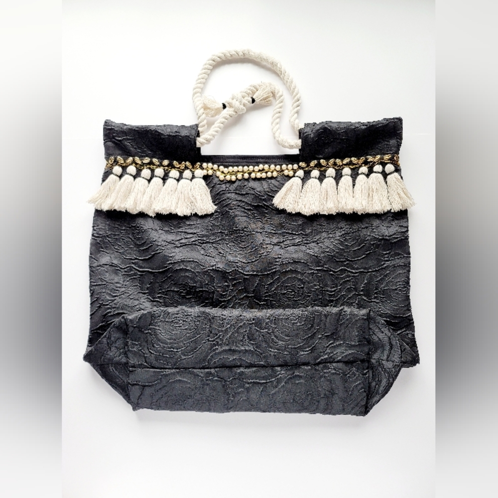 ‼️MUST GO‼️ Womens Large Black Rose Tote Bag